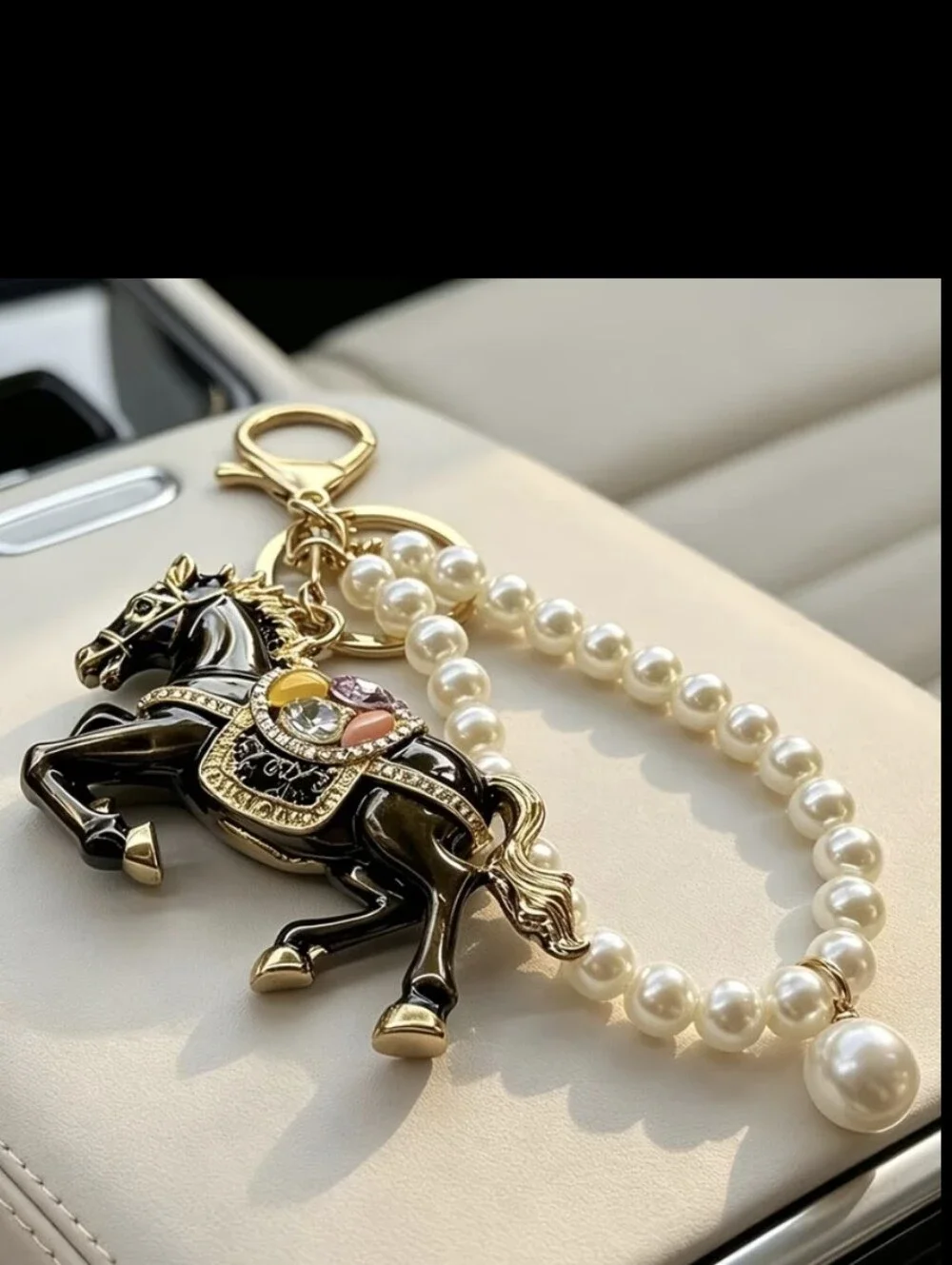 Beautiful Horse & Pearl Bag Charm/ Keychain NEW